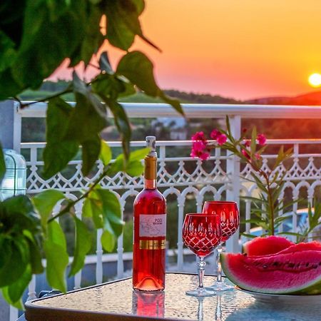 The View Villa Maries  المظهر الخارجي الصورة